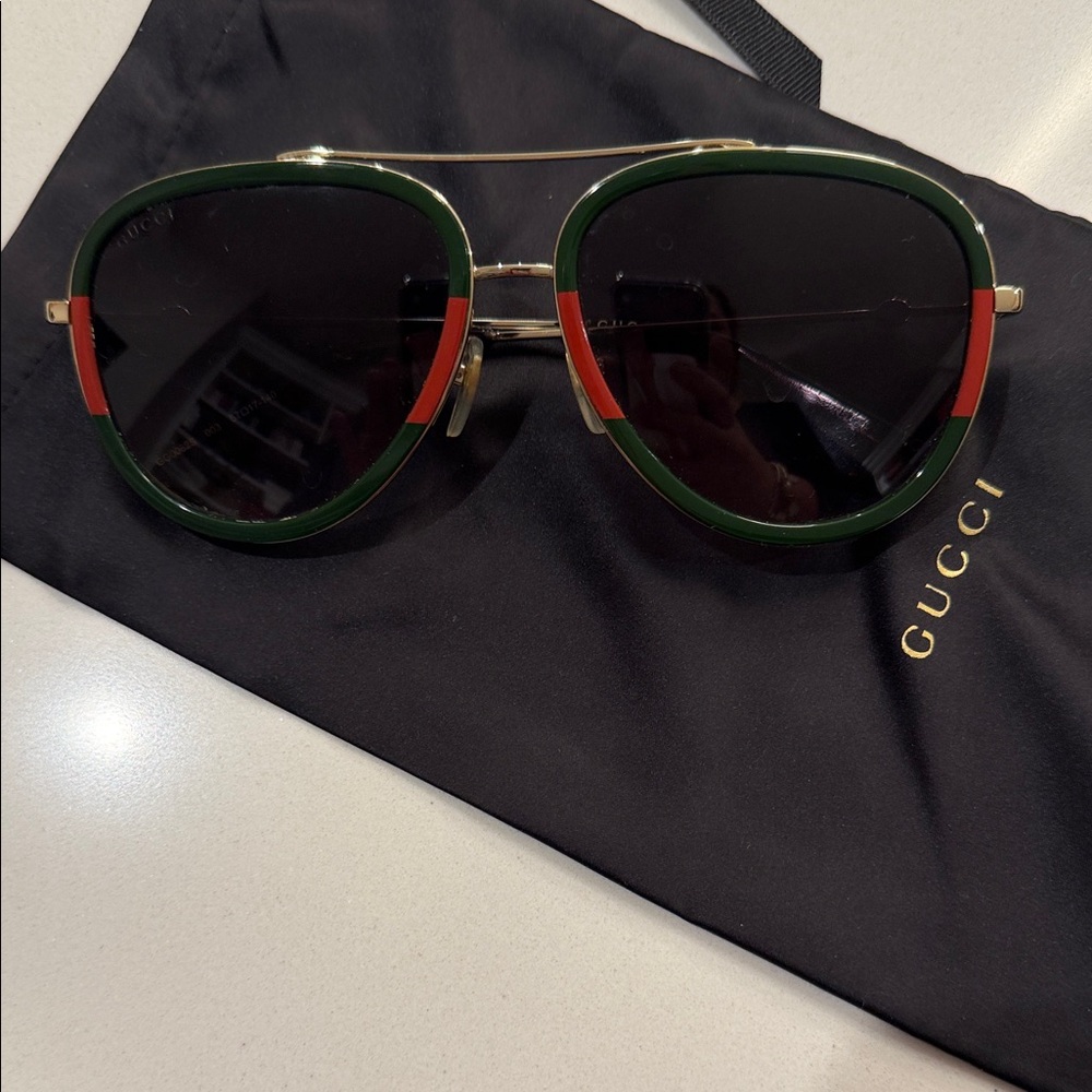 Gucci Women's Sunglasses with Green and Red Accents - Picture 5 of 5